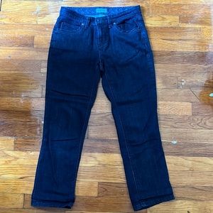 Relaxed Fit Mid Rise Ankle Jeans